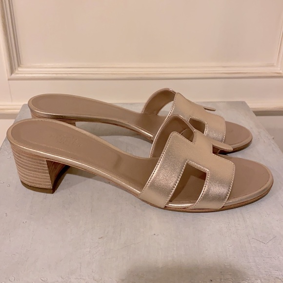 COPY - Hermes Metallic Napa Oasis Sandals Rose Dore - Picture 3 of 16